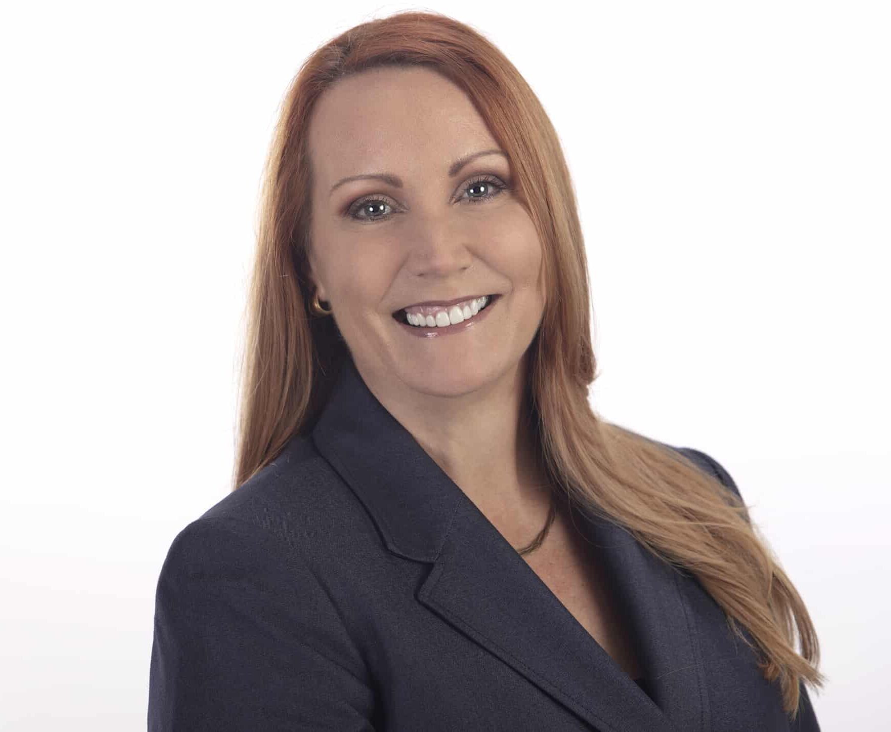 Headshot of Eva Velasquez guest on MDIB Podcast